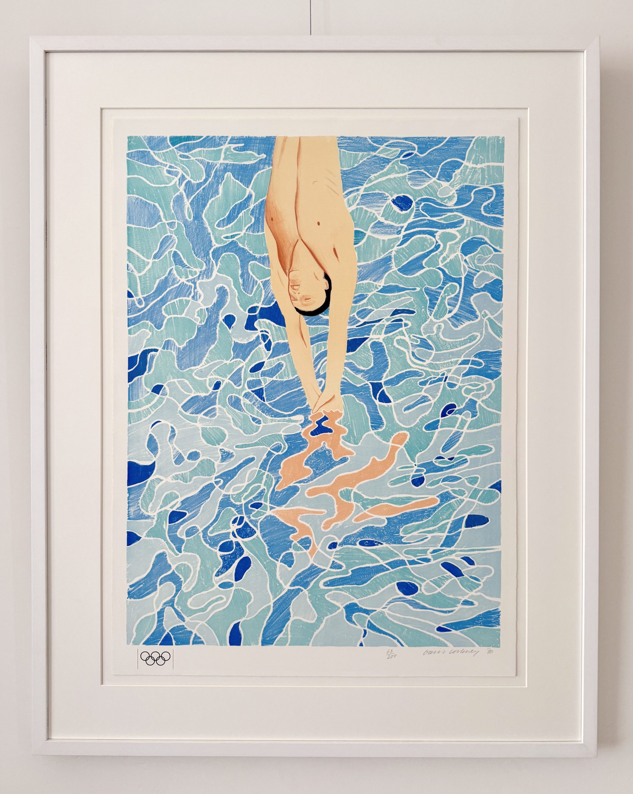IMG_3571-1-geschaald-1.jpg Ingelijste litho "Olympische Spelen München, Zwemmer" van David Hockney, 1972, tentoongesteld met museumglas en volledige marges